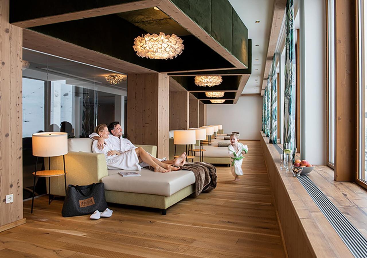 Hotel Alpenhof ทักซ์ ภายนอก รูปภาพ